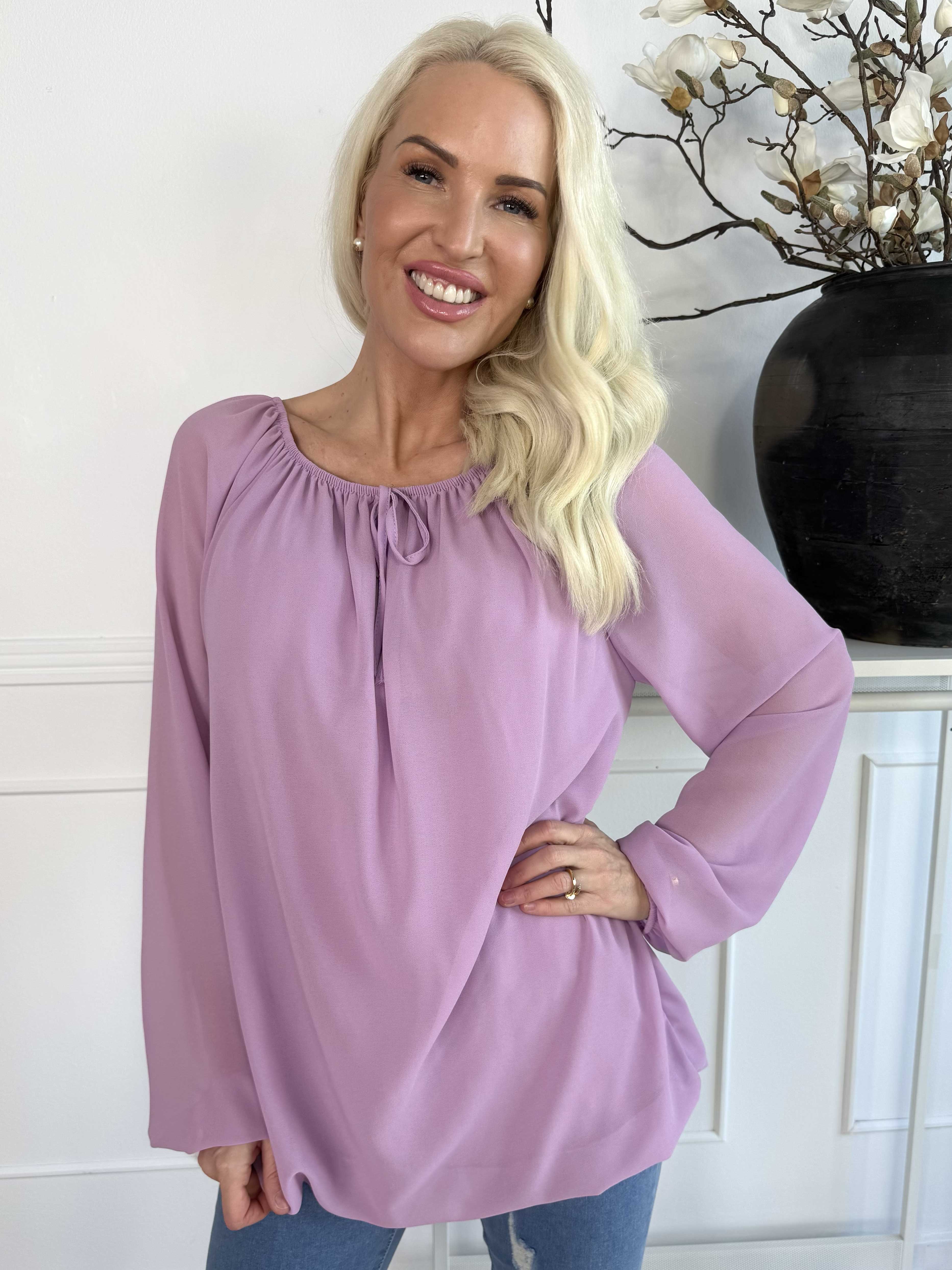 Stef - Fin tunika i chiffonlag med elastikkant